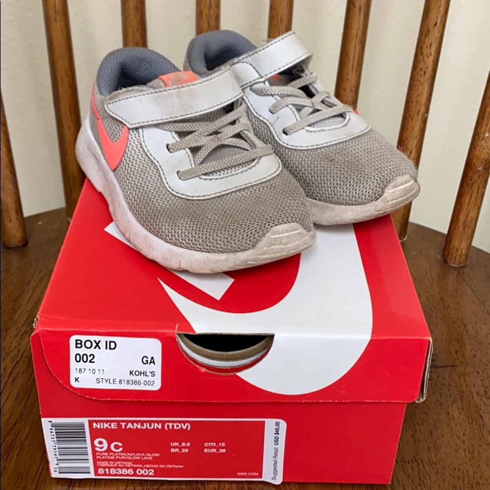 NIKE shoes